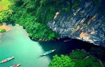 🕌 Top Places to Visit in Quang Binh, Vietnam